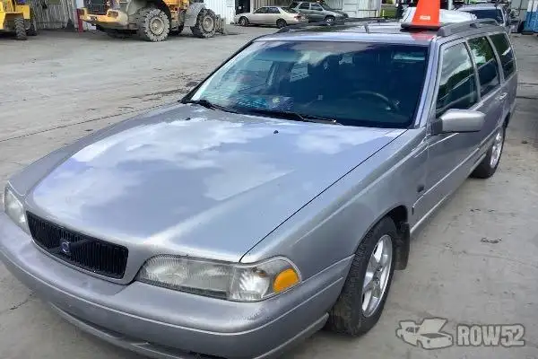 Photo of 1999 Volvo V70