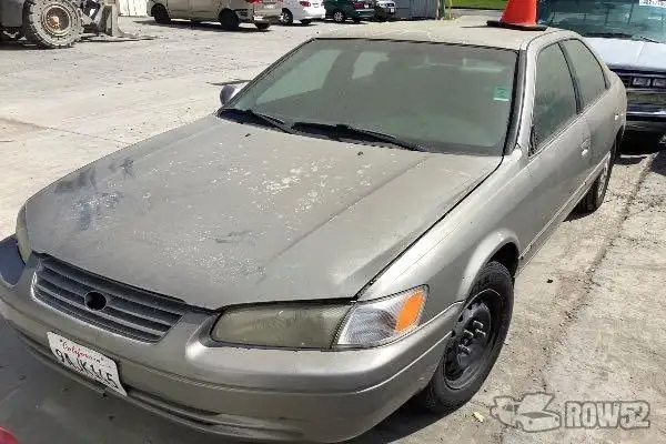Photo of 1999 Toyota Camry