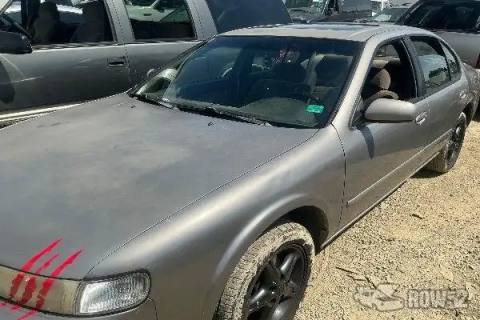Photo of 1999 Nissan Maxima
