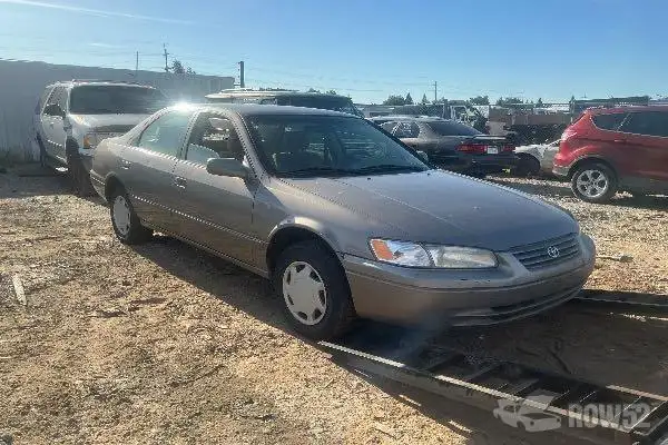 Photo of 1999 Toyota Camry