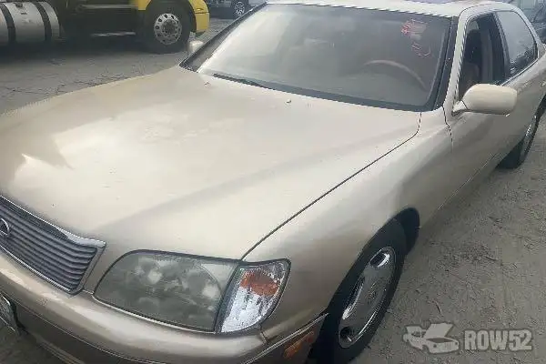 Photo of 2000 Lexus LS 400