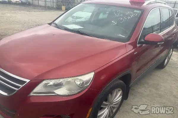 Photo of 2010 Volkswagen Tiguan