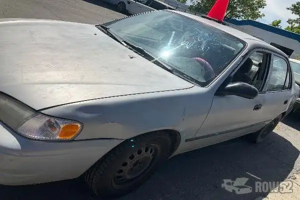 Photo of 2000 Toyota Corolla