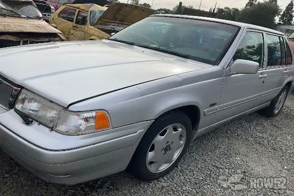 Photo of 1998 Volvo S90