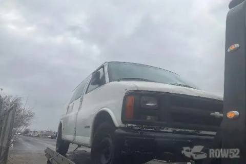 Photo of 2002 Chevrolet Express