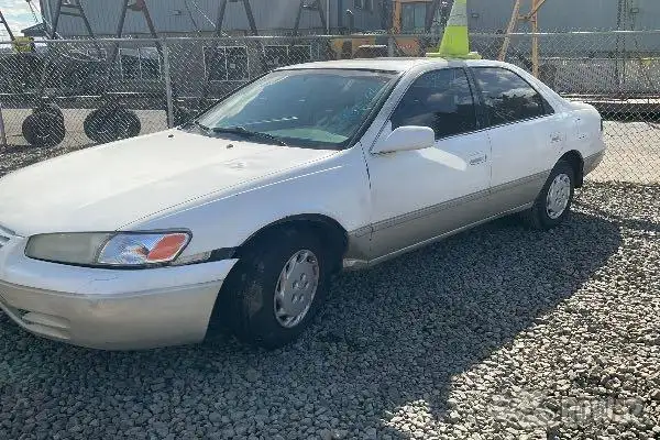 Photo of 1999 Toyota Camry
