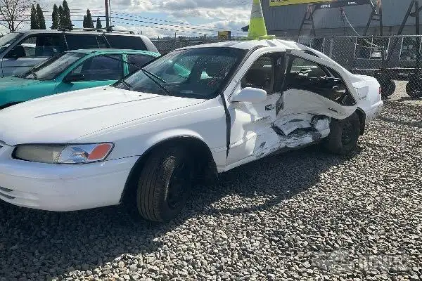 Photo of 1997 Toyota Camry