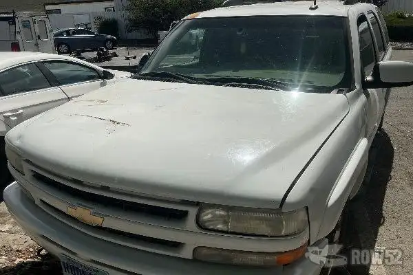 Photo of 2004 Chevrolet Tahoe