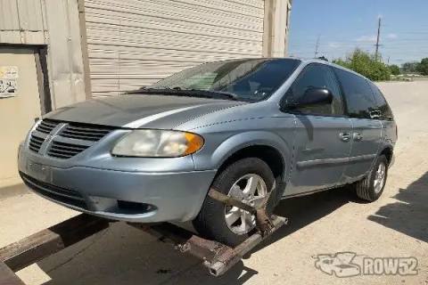 Photo of 2005 Dodge Caravan