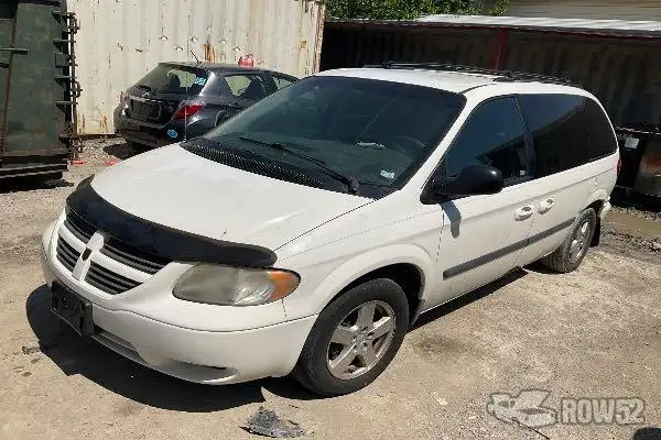 Photo of 2005 Dodge Caravan