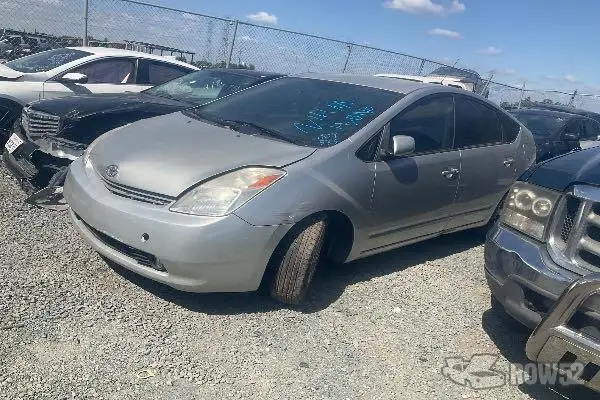Photo of 2005 Toyota Prius