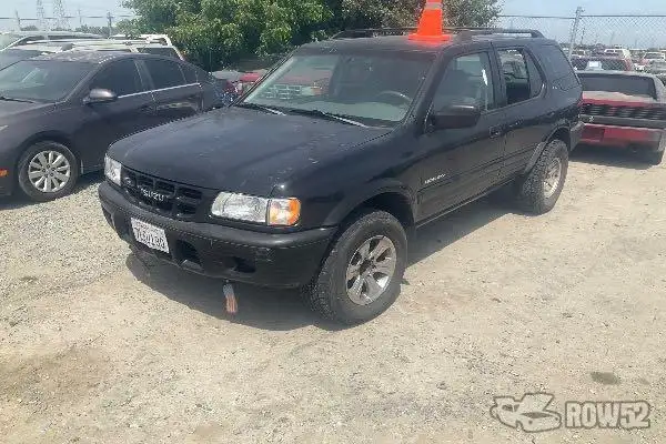 Photo of 2002 Isuzu Rodeo