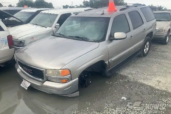 Photo of 2003 GMC Yukon