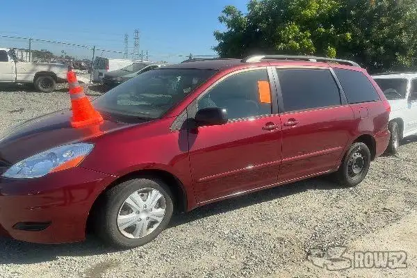 Photo of 2009 Toyota Sienna