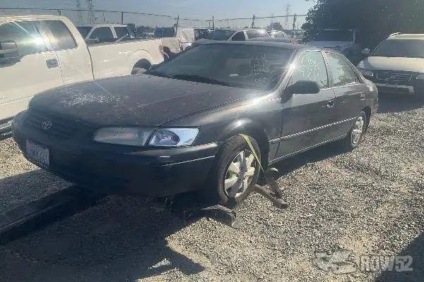 Photo of 1999 Toyota Camry