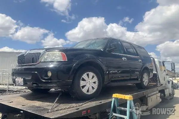 Photo of 2003 Lincoln Navigator