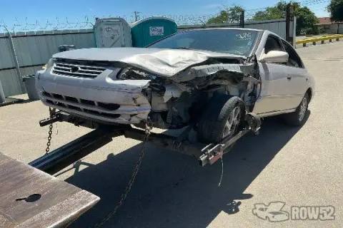Photo of 1999 Toyota Camry