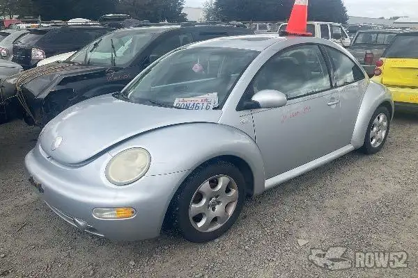 Photo of 2003 Volkswagen New Beetle