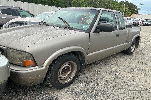 Photo of 2000 GMC Sonoma