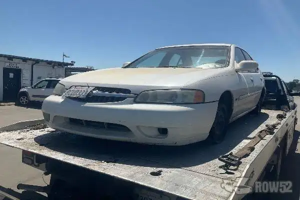 Photo of 2001 Nissan Altima