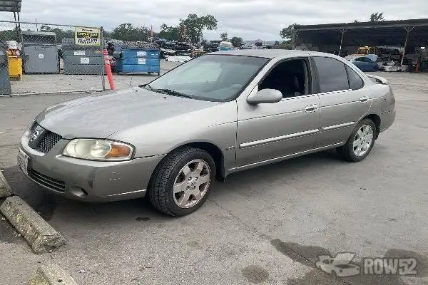 Photo of 2005 Nissan Sentra
