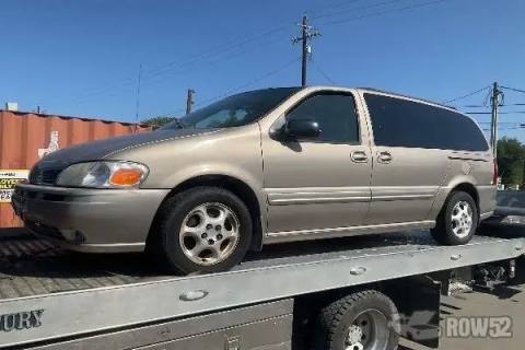 Photo of 2004 Oldsmobile Silhouette