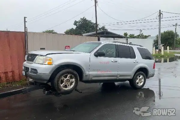 Photo of 2002 Ford Explorer
