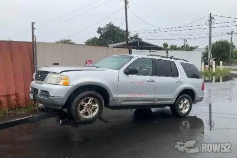 Photo of 2002 Ford Explorer