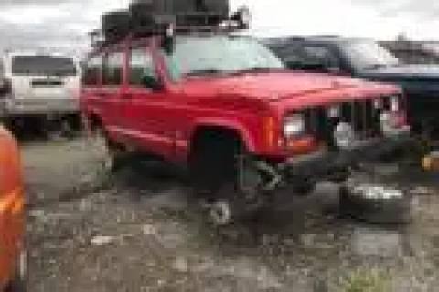 Photo of 2000 Jeep Cherokee