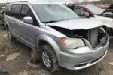Photo of 2012 Chrysler Town & Country