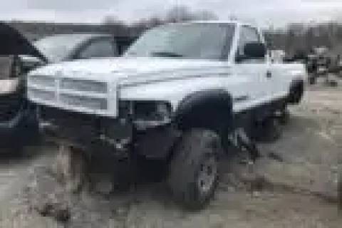 Photo of 2000 Dodge Ram Pickup