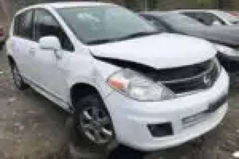 Photo of 2010 Nissan Versa