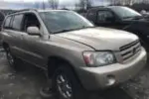Photo of 2004 Toyota Highlander