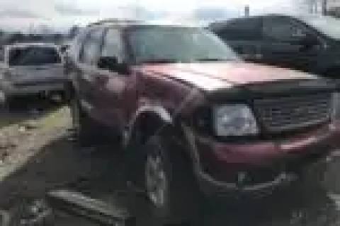 Photo of 2004 Ford Explorer