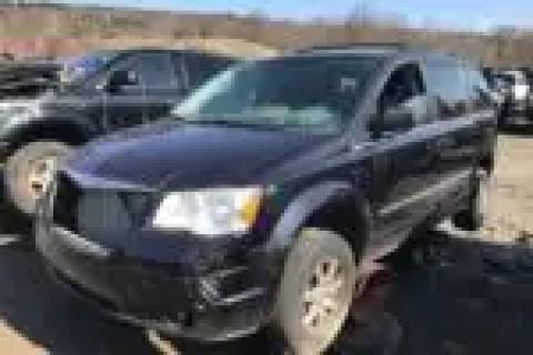 Photo of 2010 Chrysler Town & Country