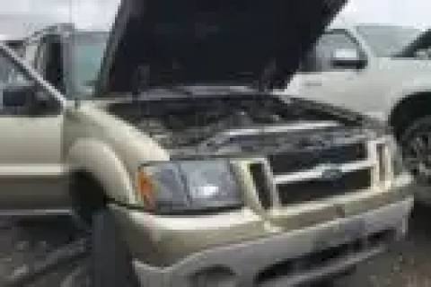 Photo of 2001 Ford Explorer Sport Trac