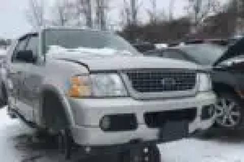 Photo of 2004 Ford Explorer