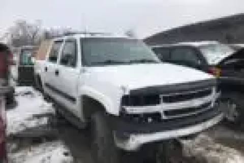 Photo of 2005 Chevrolet Suburban