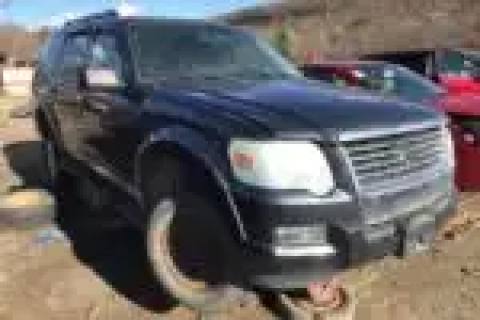 Photo of 2010 Ford Explorer