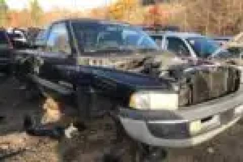 Photo of 2001 Dodge Ram Pickup