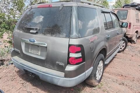 Photo of 2006 Ford Explorer