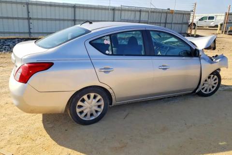 Photo of 2012 Nissan Versa