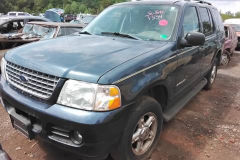 Photo of 2004 Ford Explorer