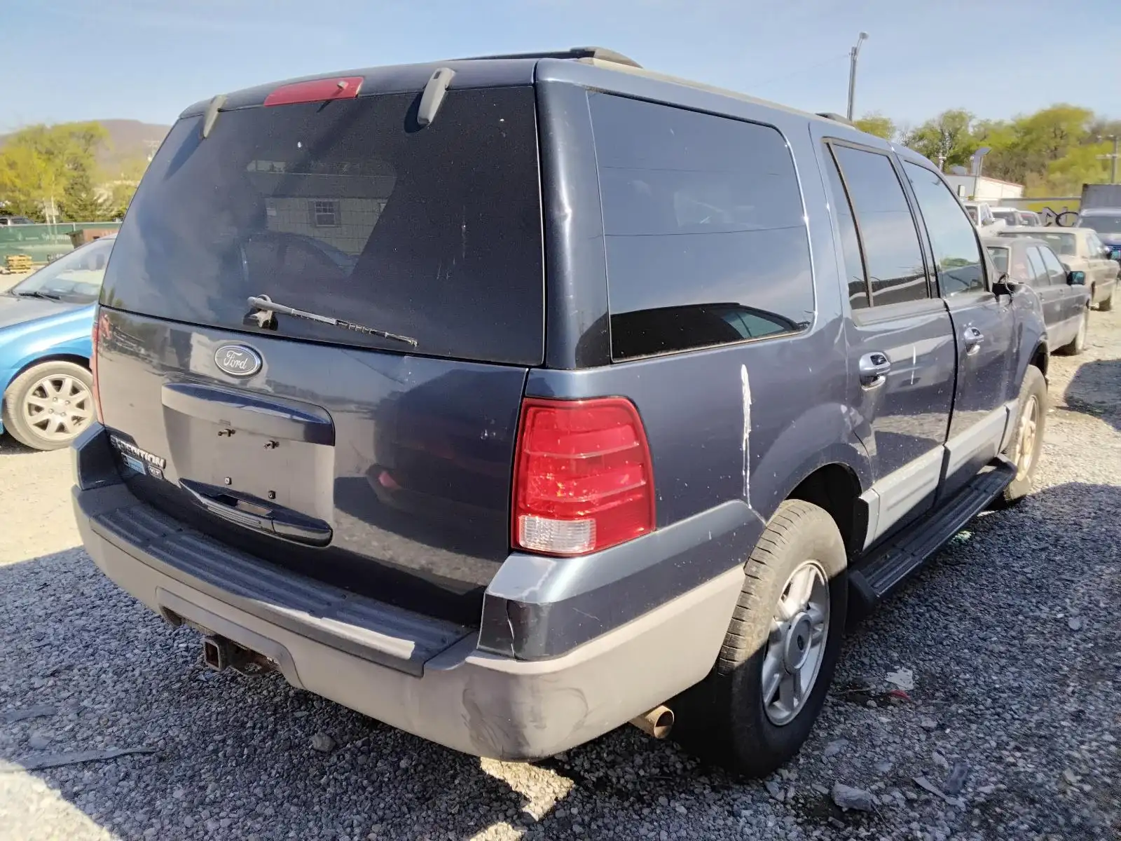 Photo of 2003 Ford Expedition