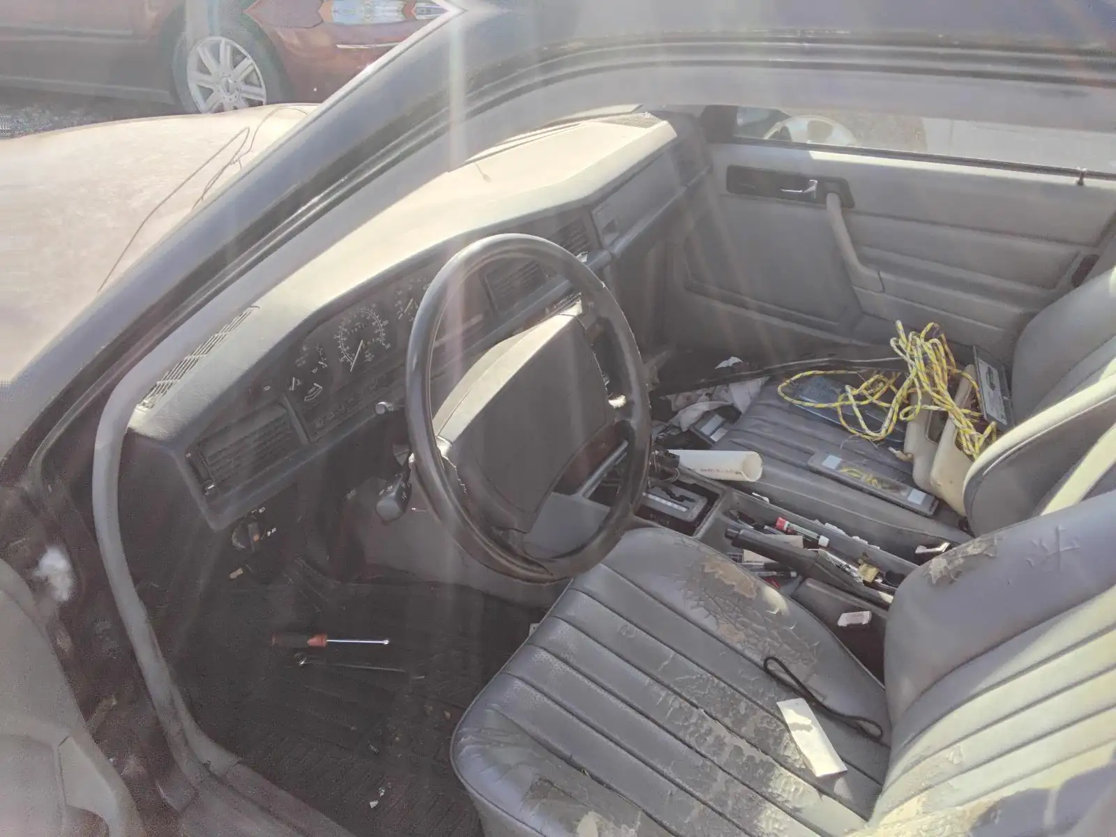 Photo of 1990 Mercedes-Benz Mercedes 190