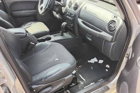 Photo of 2004 Jeep Liberty