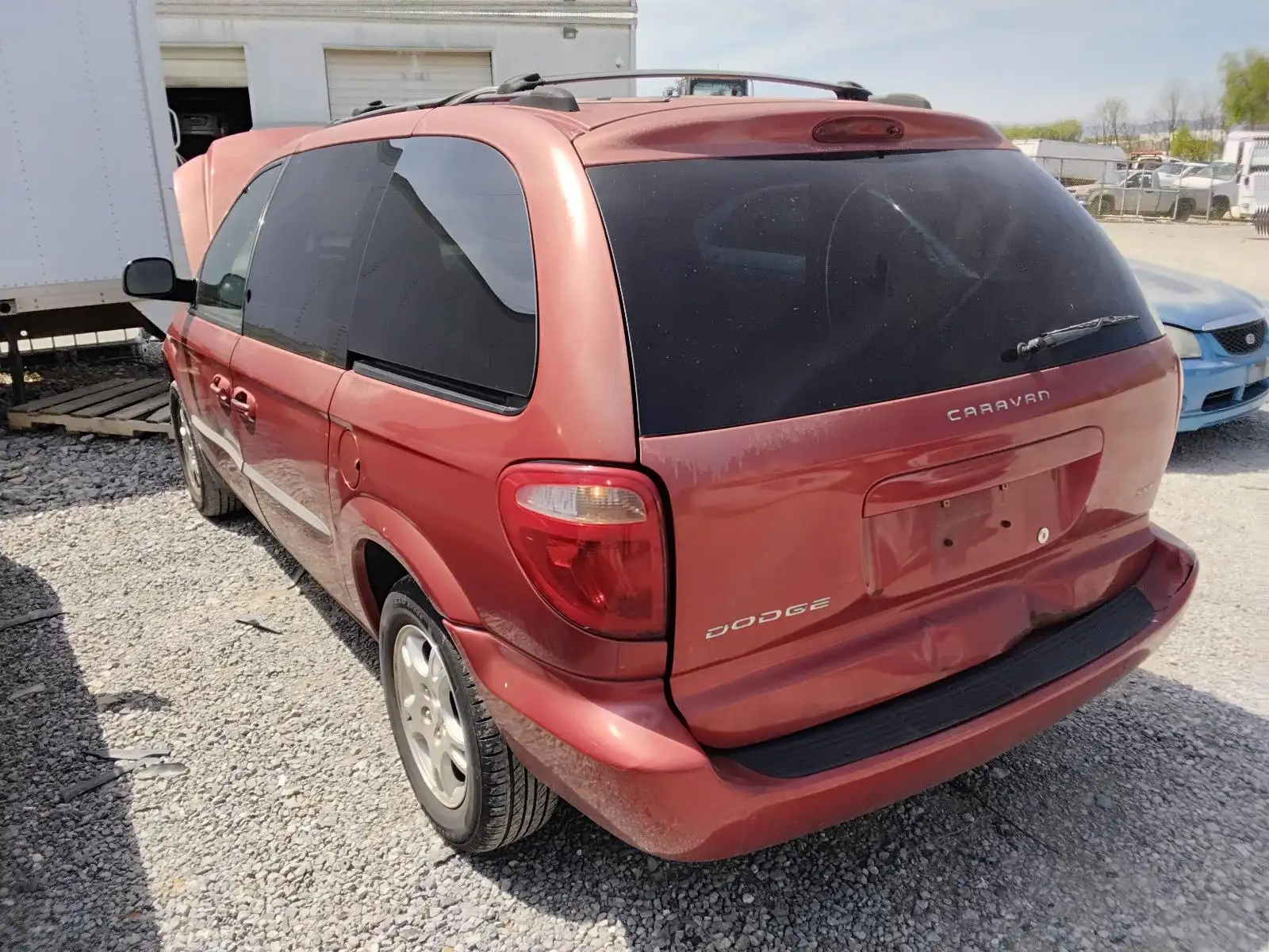 Photo of 2004 Dodge Caravan