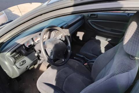 Photo of 2004 Dodge Stratus