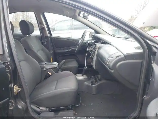 Photo of 2005 Dodge Neon