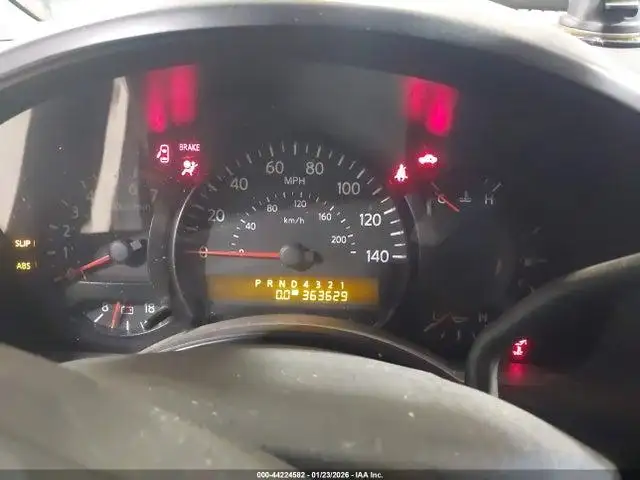 Photo of 2004 Nissan Titan